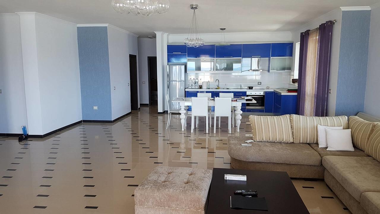 SarandëSea Front Penthouseアパートメント エクステリア 写真